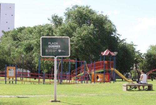 Envenenamiento de perros en la plaza Güemes de 19 y 38: "Es un ensañamiento que no sabemos a qué se debe"