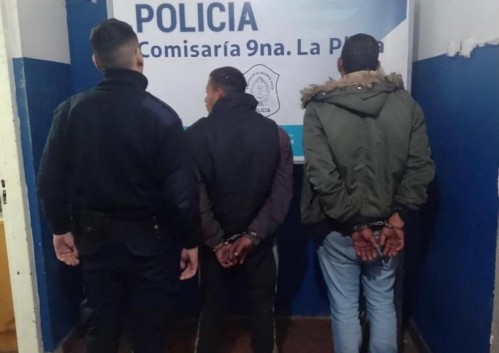 Cayeron dos delincuentes que se dedicaban a robar caños de gas en La Plata