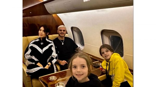 Así es por dentro el lujoso avión privado en el que Wanda Nara y Mauro Icardi regresaron a Turquía