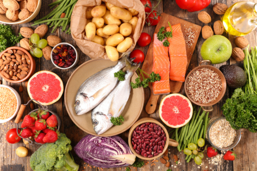 Un estudio reveló que la dieta mediterránea disminuye el riesgo de muerte por cualquier causa