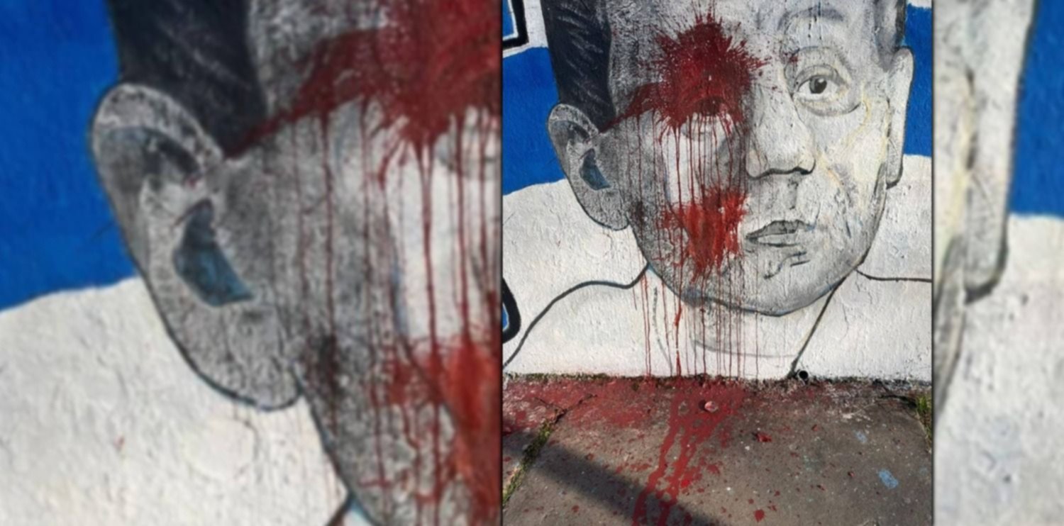 Denuncian que hinchas de Estudiantes vandalizaron un mural de Favaloro