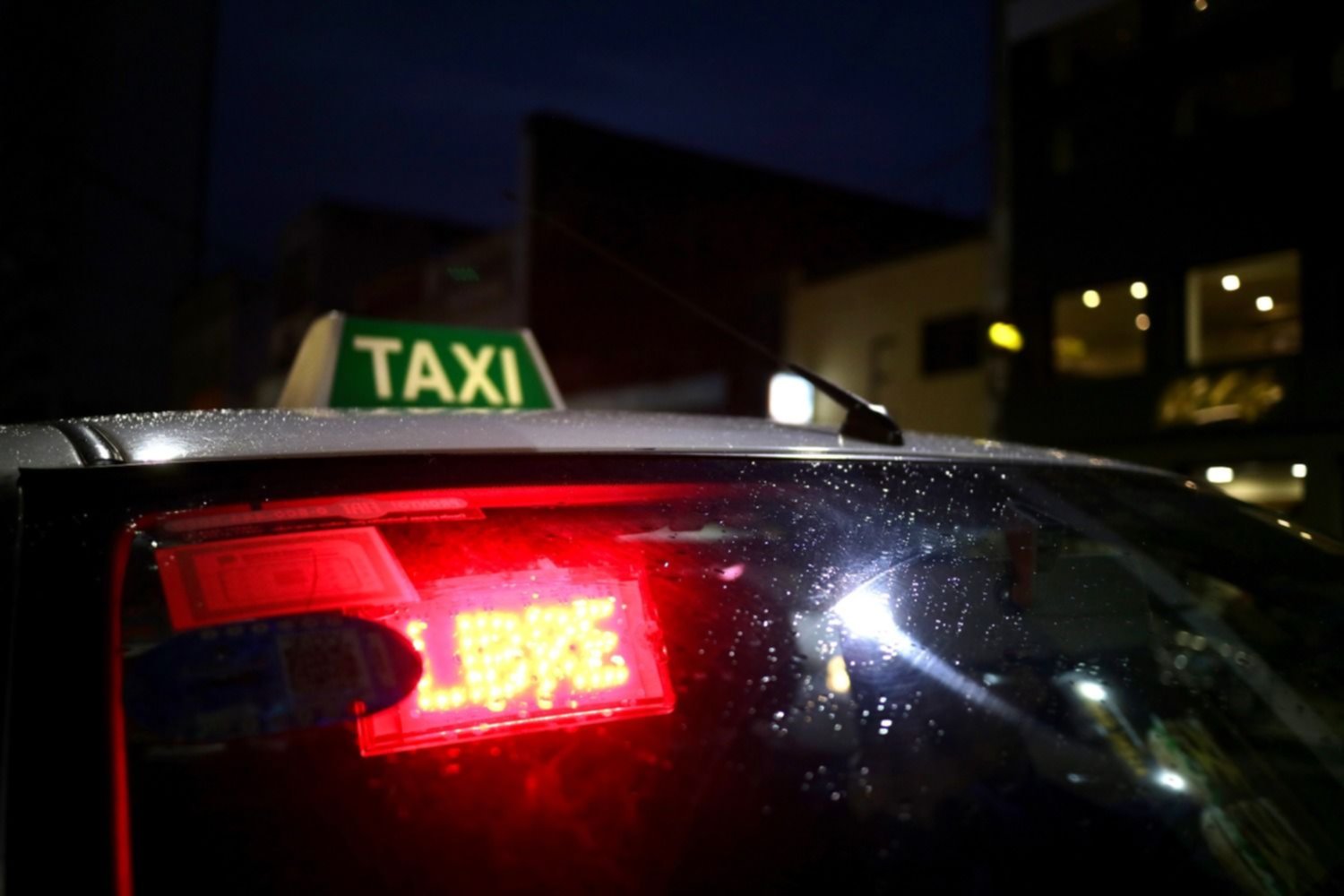 La pesadilla de un taxista de La Plata al que atacaron brutalmente para robarle