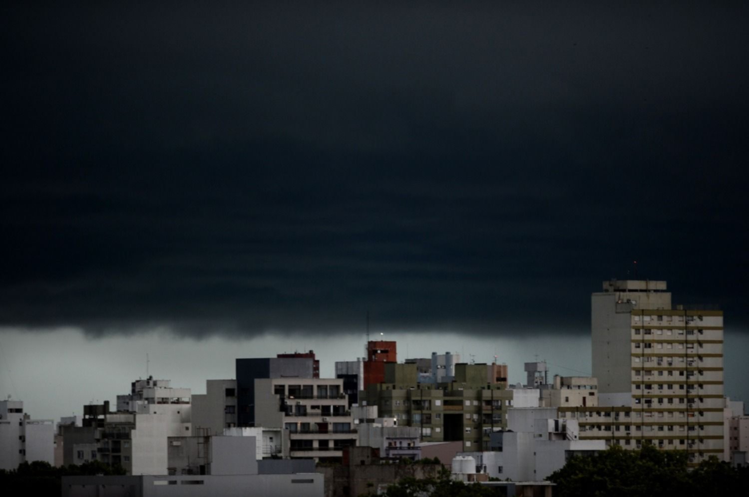 ¿Cuándo llegarán las tormentas más intensas a La Plata?