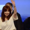 Cristina Fernández reaparece en público a un mes de las elecciones y crece la expectativa