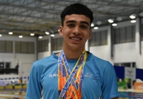 Un nadador platense de 15 años obtuvo cuatro medallas en una competencia en Río de Janeiro