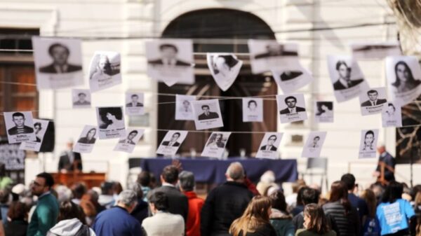 Entregaron 25 legajos reparados de víctimas del terrorismo de Estado de la UNLP