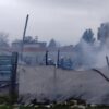 Un incendio consumió dos casillas de madera en La Plata y las familias perdieron todo