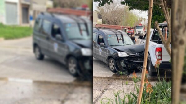 Fuerte choque entre dos camionetas en La Plata: hay heridos