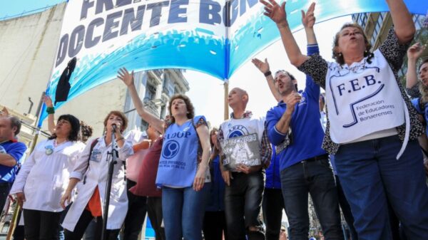 Docentes se reunieron en La Plata y anunciaron que pedirán nuevos aumentos a Provincia