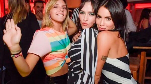 Las fotos de Lali Espósito y Cande Vetrano en Ibiza: playa