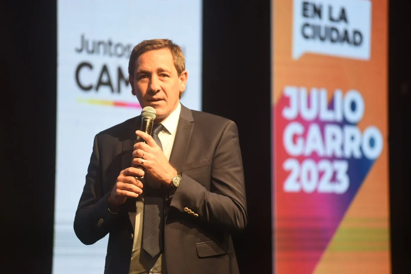 Garro se reunió con 600 empresarios y emprendedores en La Plata – Radio La  Plata