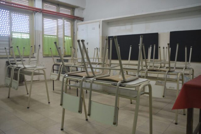 Anuncian un paro docente para el inicio de clases: ¿qué pasará en La ...