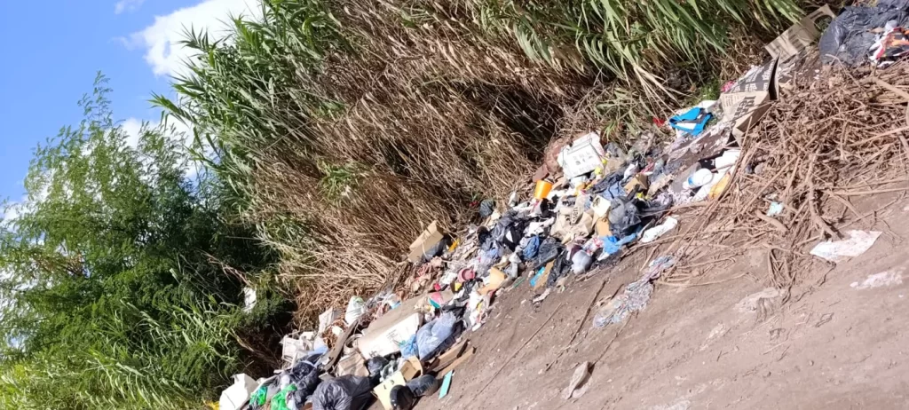 Continúan los reclamos por la acumulación de basura en la ciudad ...