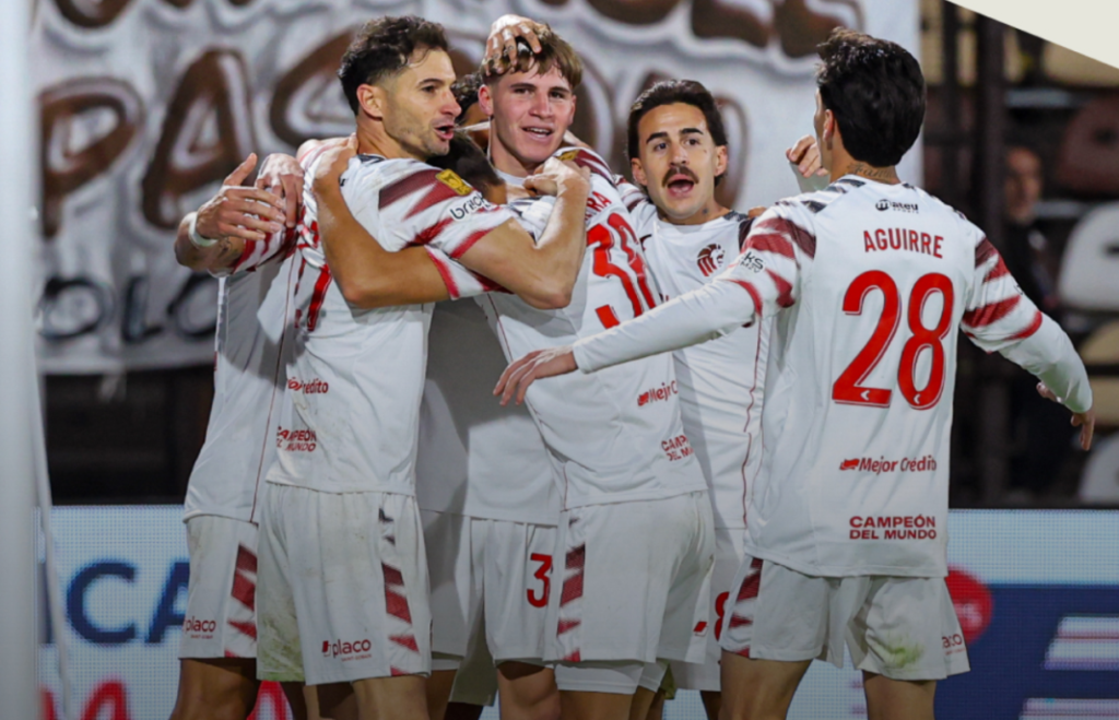 Estudiantes vence 2-0 a Platense, asegura el liderato de la Zona A y deja a Boca en segundo lugar — image 2